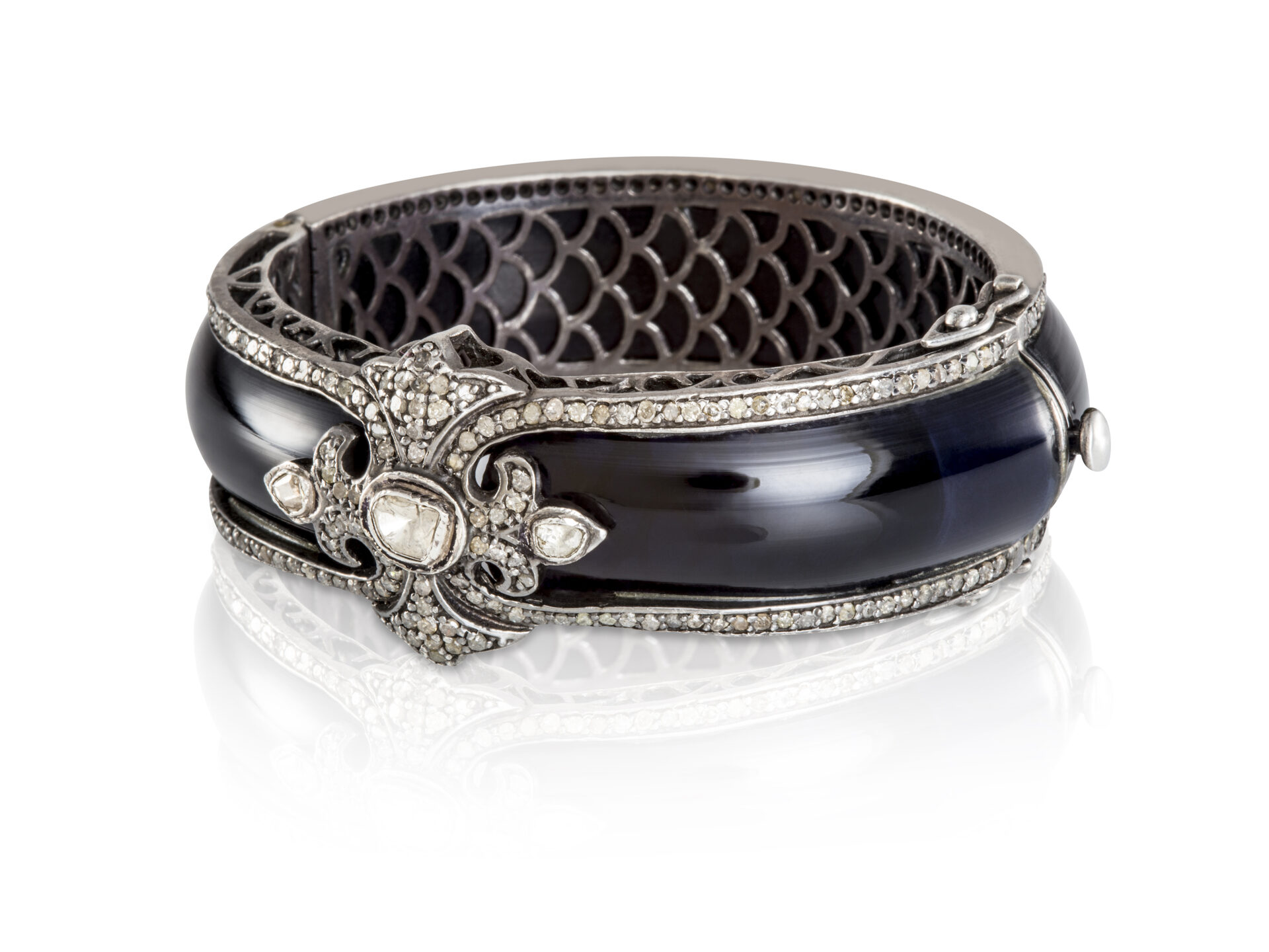 Jewellery photography — Beachhead Studios, Hong Kong commercial photographer (15 of 25)